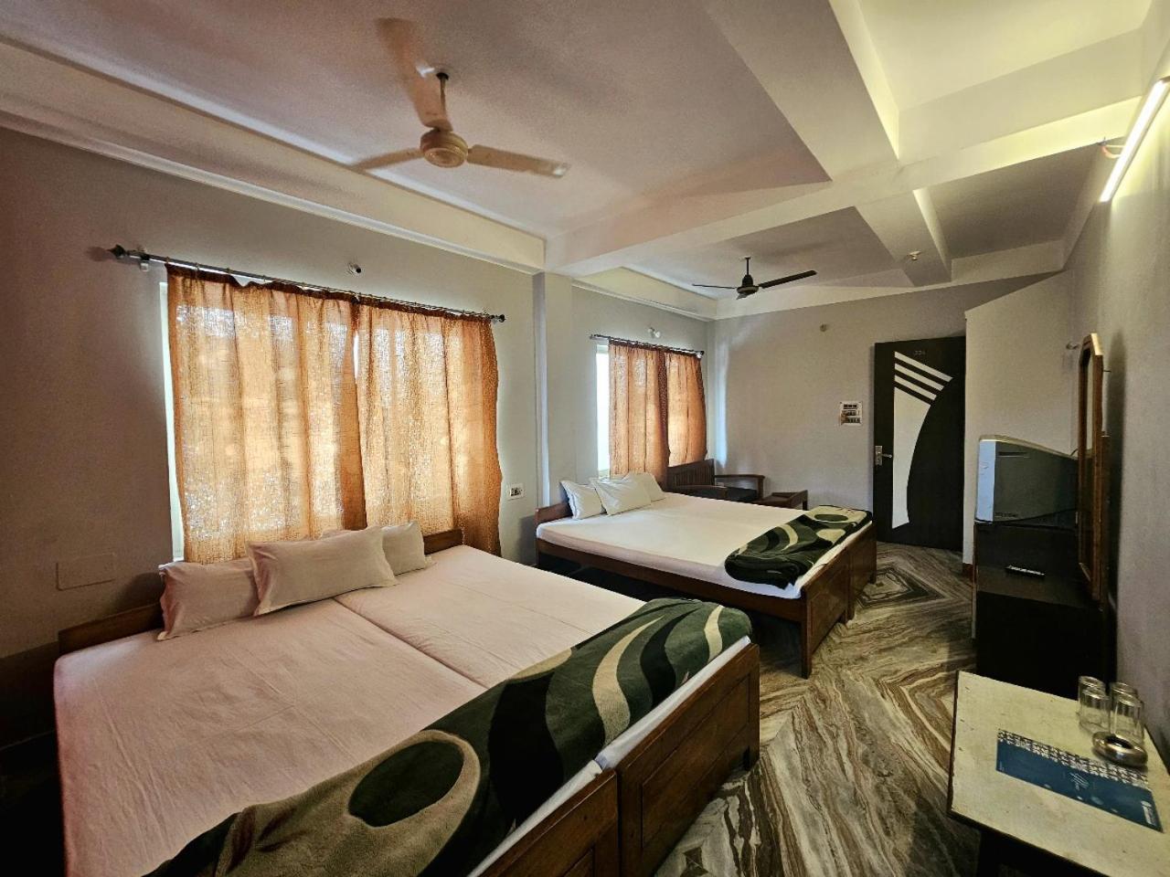 Hotel Vishal Siliguri Esterno foto
